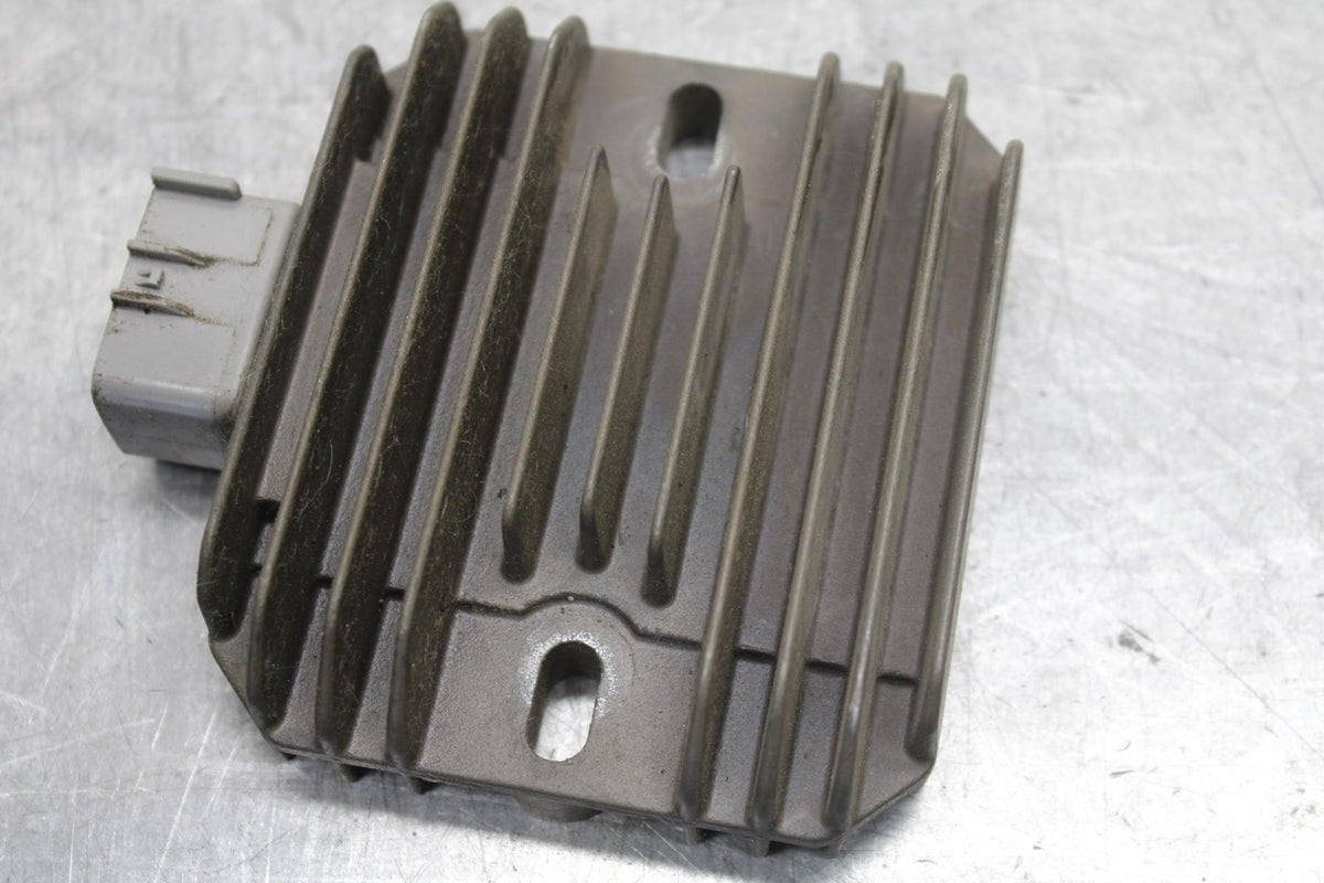 15-16 KAWASAKI EX300 RECTIFIER VOLTAGE REGULATOR BB635