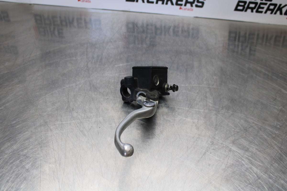 09-15 YAMAHA FZ6R FRONT BRAKE MASTER CYLINDER w/ LEVER BB161