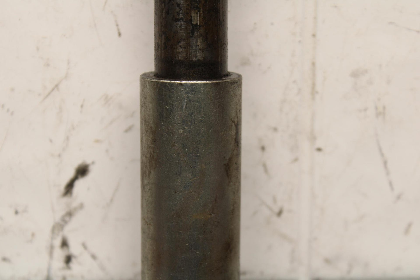 2005 Kawasaki Vulcan 1500 VN1500N REAR AXLE BACK WHEEL RIM PIVOT BOLT  BB576