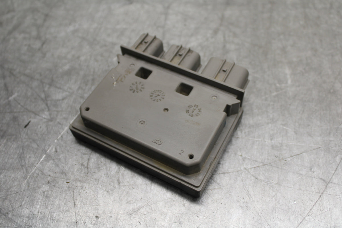 24-25 KAWASAKI NINJA ZX6R RELAY ASSEMBLY FUSE BOX BB726
