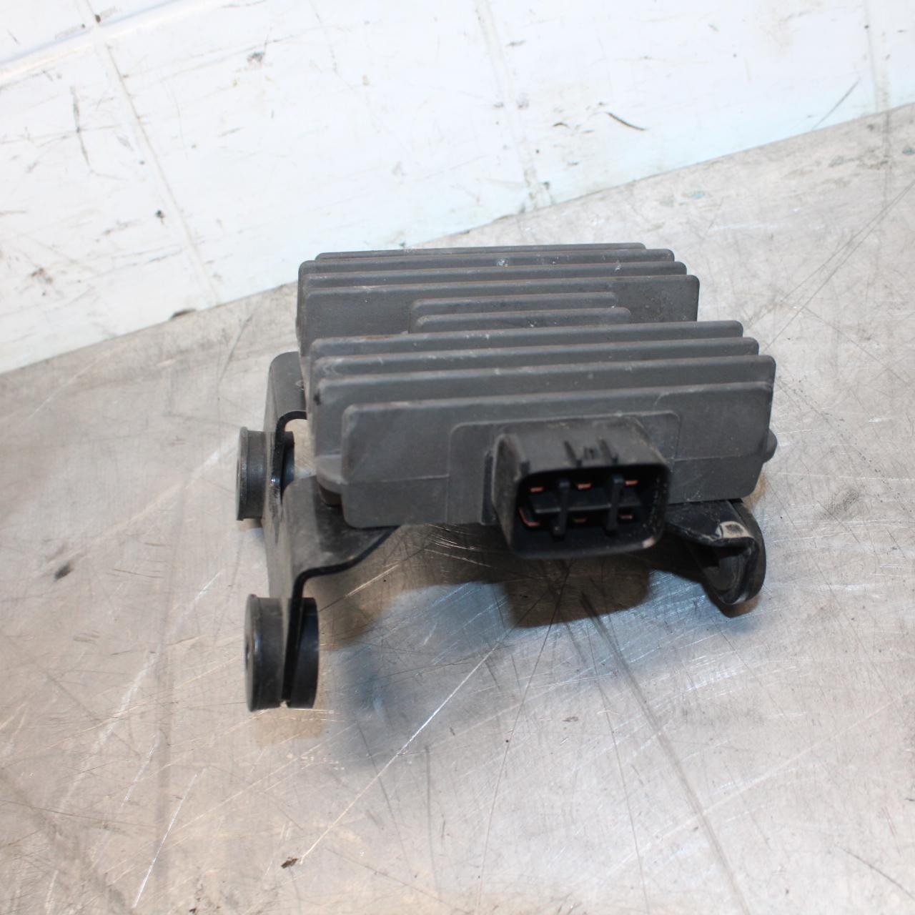 12-17 KAWASAKI NINJA 650 RECTIFIER VOLTAGE REGULATOR 21066-0033 BB470