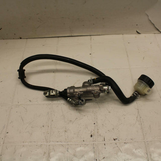 13 SUZUKI GSXR750 REAR BACK BRAKE MASTER CYLINDER W RESERVOIR BB17