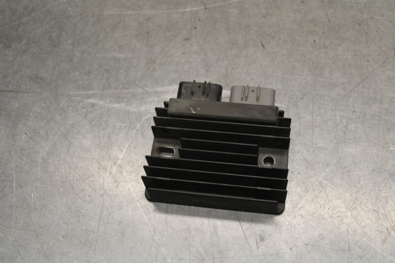 16 KAWASAKI NINJA ZX10R RECTIFIER VOLTAGE REGULATOR 21066-0748  BB650