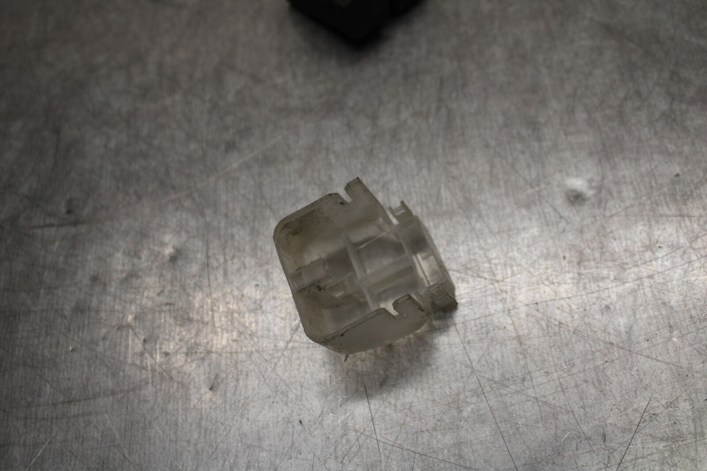 06-07 SUZUKI GSXR 600 ENGINE STARTER RELAY STARTING MOTOR SWITCH BB737