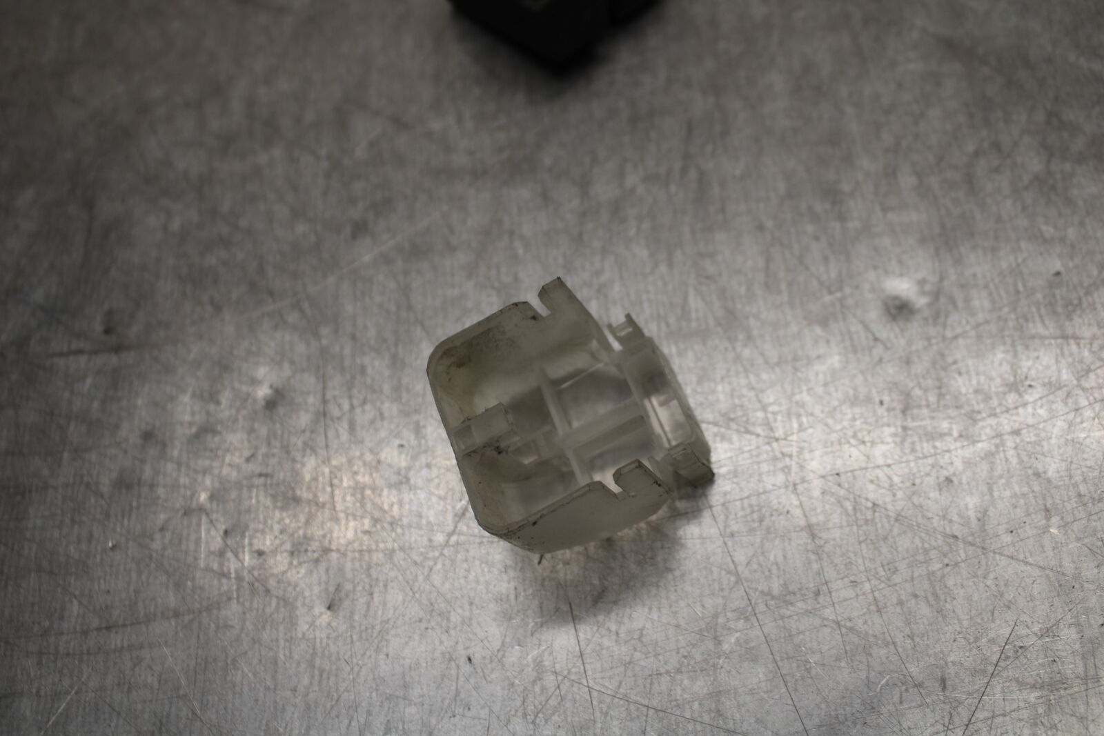 06-07 SUZUKI GSXR 600 ENGINE STARTER RELAY STARTING MOTOR SWITCH BB737