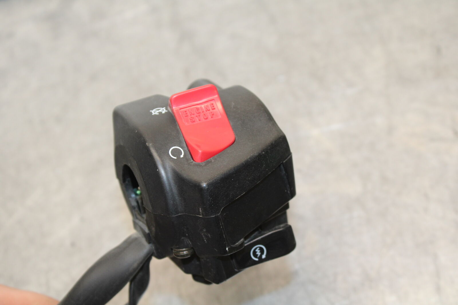 05-06 HONDA CBR600RR RIGHT CLIP ON HANDLE KILL OFF START SWITCH SWITCHES  BB655