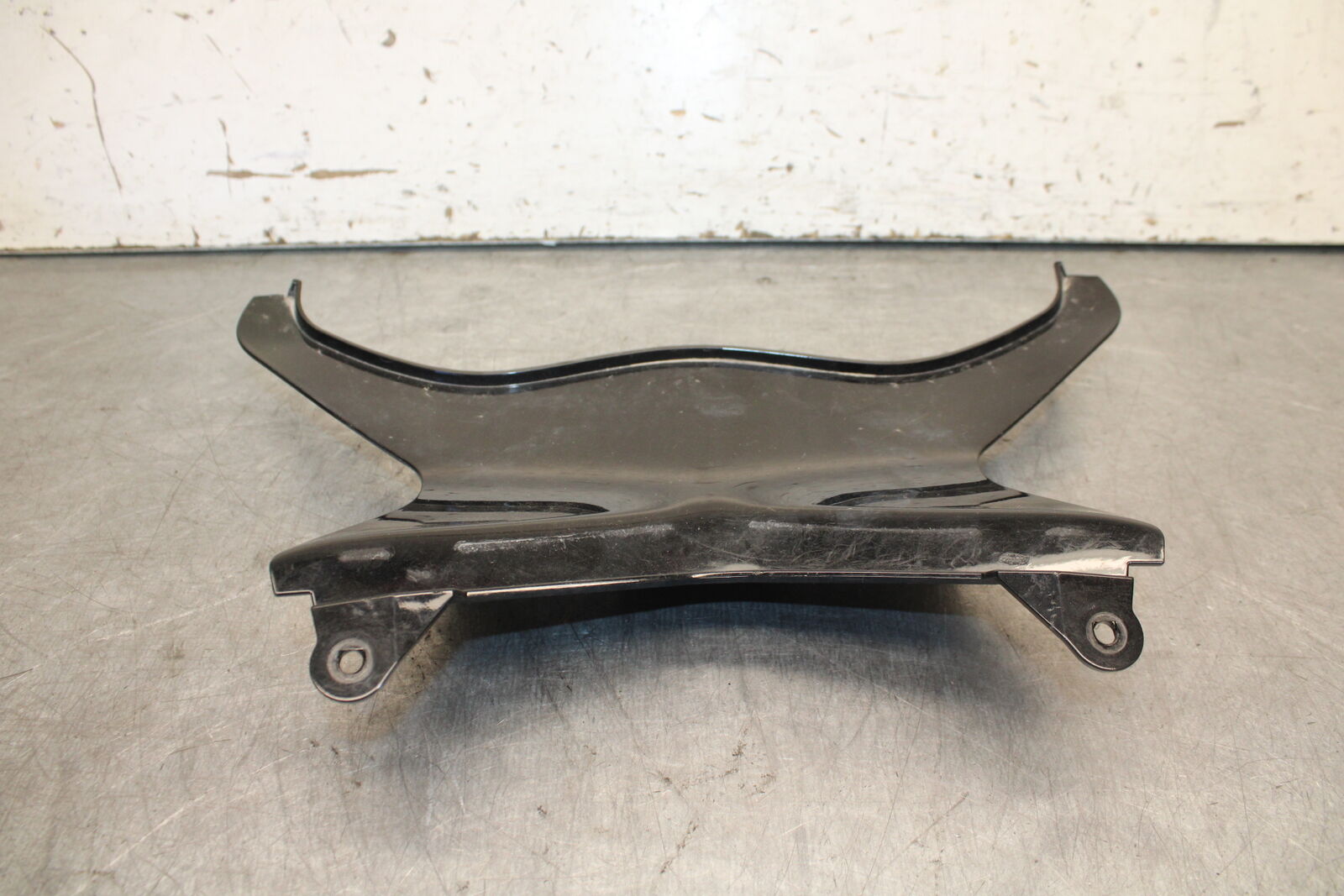 09-12 KAWASAKI NINJA ZX6R CENTER REAR BACK TAIL FAIRING COWL BB698