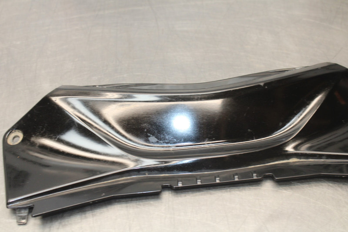 23 YAMAHA YZF R3 CENTER REAR BACK TAIL FAIRING COVER TRIM COWL BB003