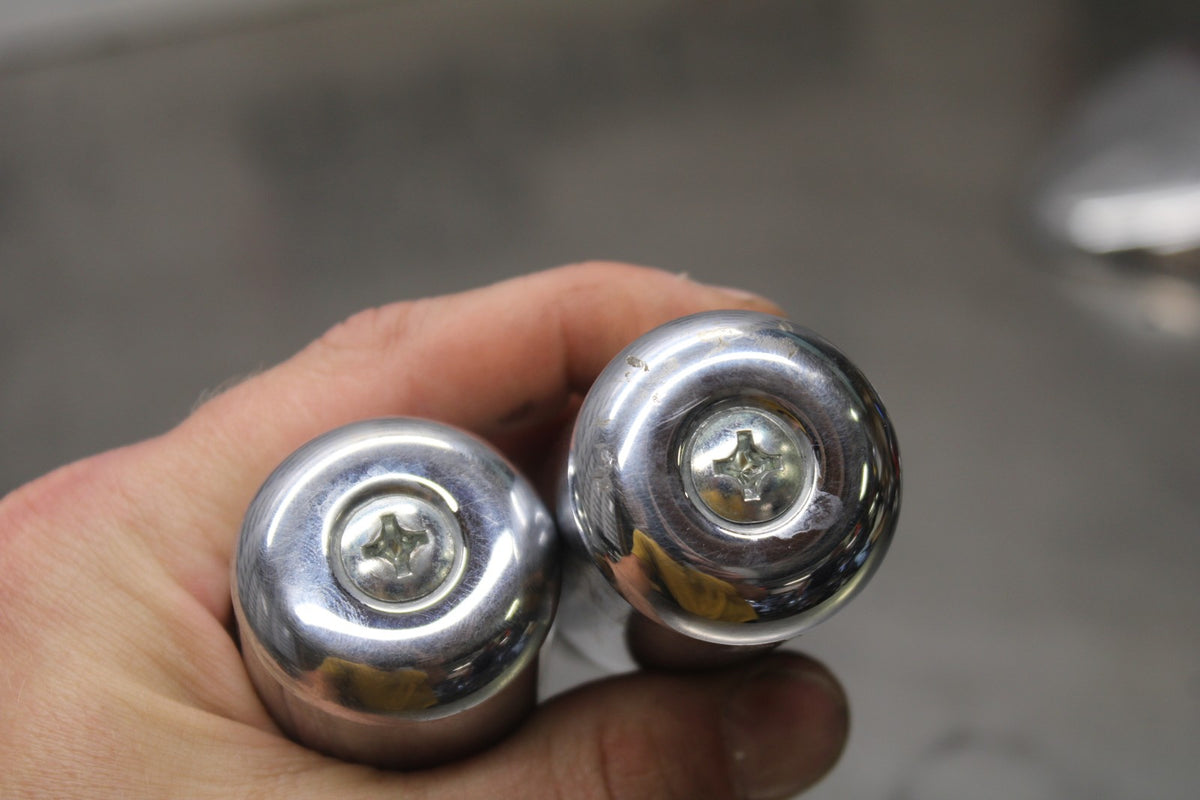 07 SUZUKI BOULEVARD M50 HANDLEBAR END CAPS WEIGHTS  BB897