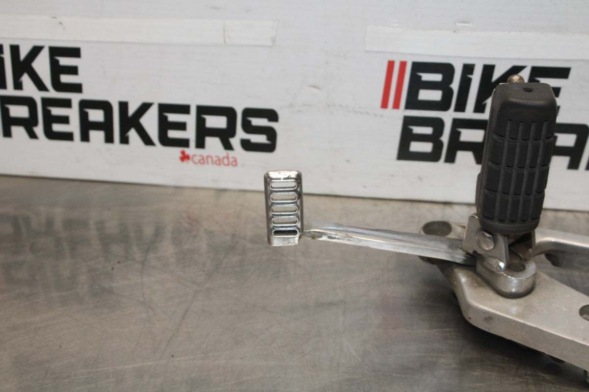 84 HONDA INTERCEPTOR 1000 VF1000F RIGHT REARSET REAR SET DRIVER FOOT PEG BB878