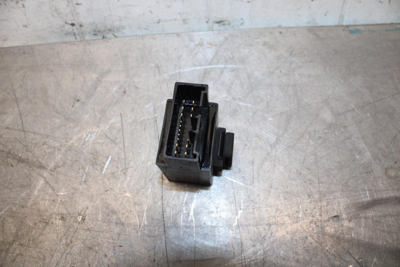 2007 Yamaha YZF R6 RELAY ASSEMBLY FUSE BOX 5VK-81950-40-00 BB525