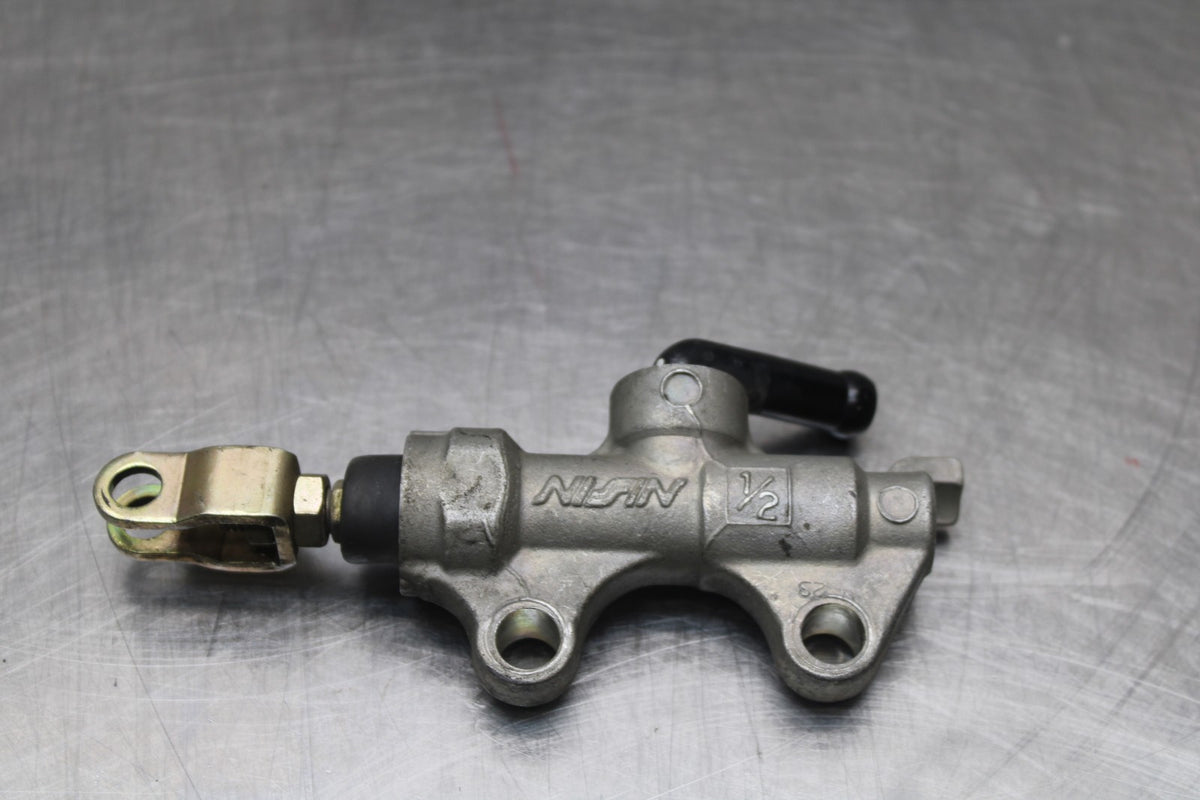 00-02 KAWASAKI NINJA ZX6R REAR BACK BRAKE MASTER CYLINDER BB750