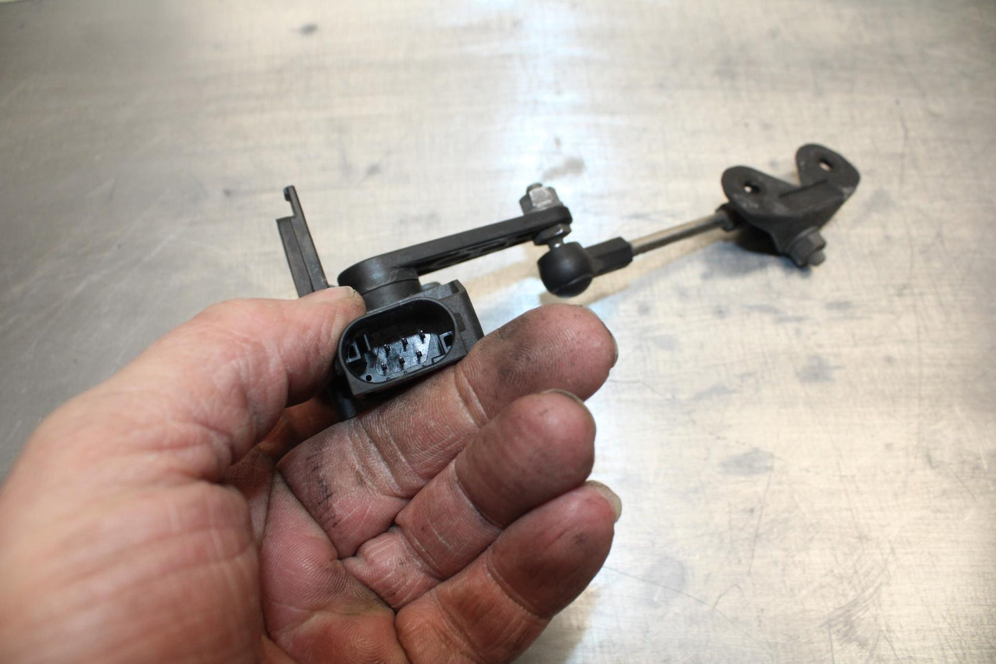 17-20 BMW S1000R LEVEL POSITION SENSOR BB488