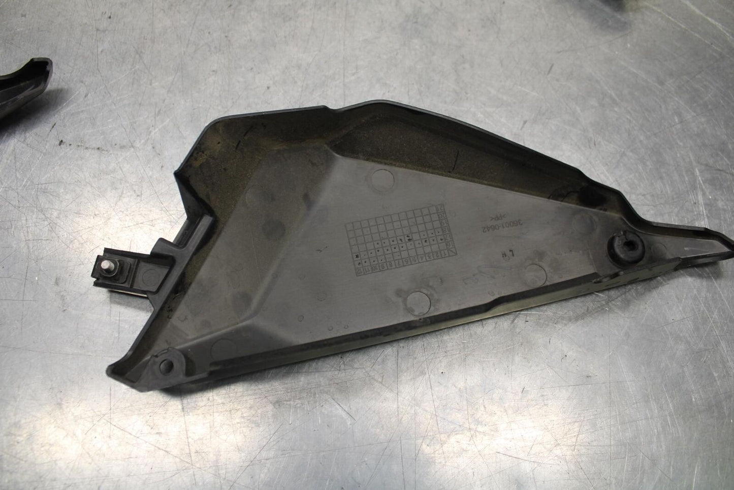 17-20 KAWASAKI NINJA EX650 ABS RIGHT LEFT FRONT SIDE SEAT TRIMS COWLS BB88