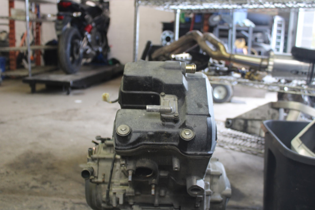98-05 HONDA SUPER HAWK 1000 VTR1000F ENGINE MOTOR BB924
