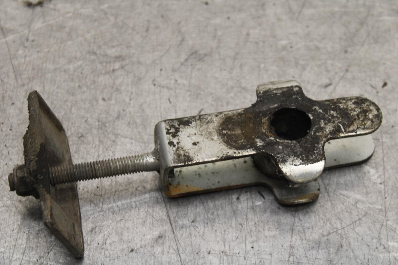 1988 Suzuki Katana 600 GSX600F SWINGARM CHAIN TENSIONER ADJUSTMENT  BB94