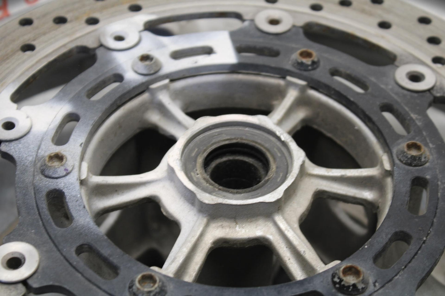 2000 Yamaha YZF R1 FRONT WHEEL AND LEFT RIGHT BRAKE ROTORS DISCS BB633