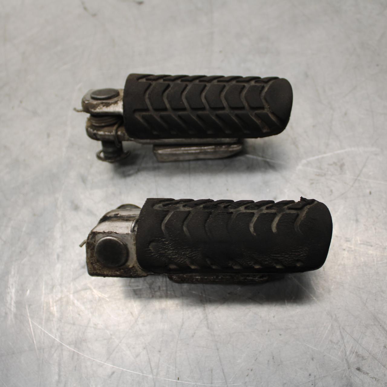 17 KAWASAKI VERSYS_X 300 FRONT FOOT RESTS PEGS STEPS SET PAIR BB504