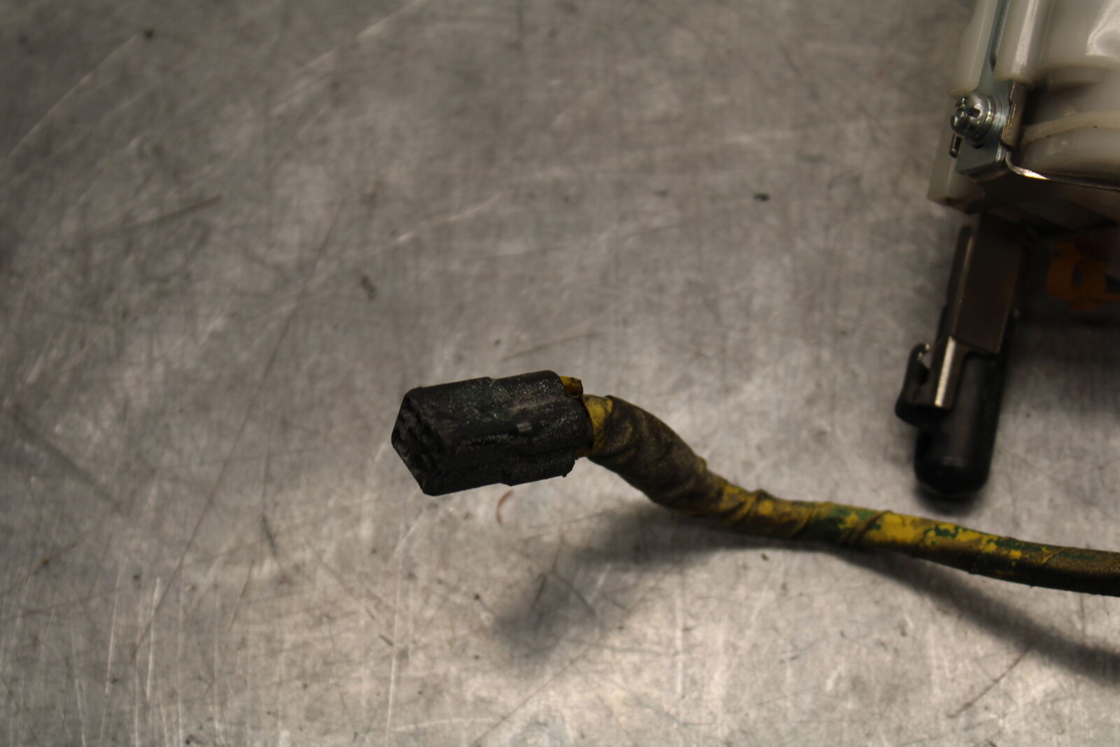 09-12 KAWASAKI NINJA ZX6R FUEL PUMP GAS PETROL SENDER UNIT 49040-0023 BB656