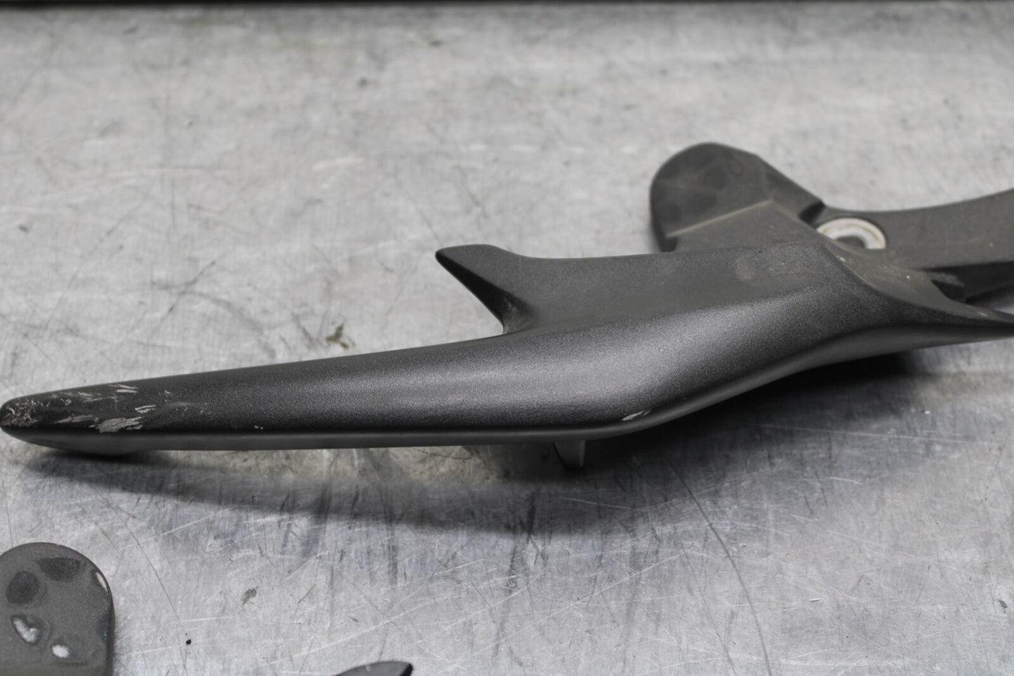 15-16 HONDA CB300F PASSENGER REAR SEAT GRAB BAR HANDLE SET BB740