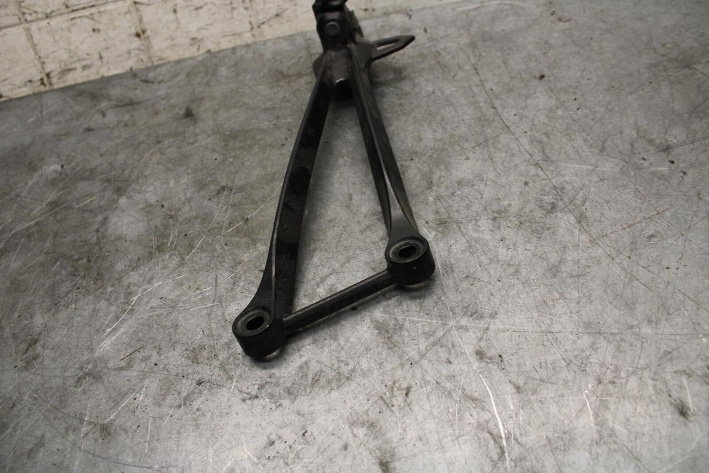 09-12 KAWASAKI NINJA ZX6R RIGHT REAR BACK PASSENGER PEG bb544