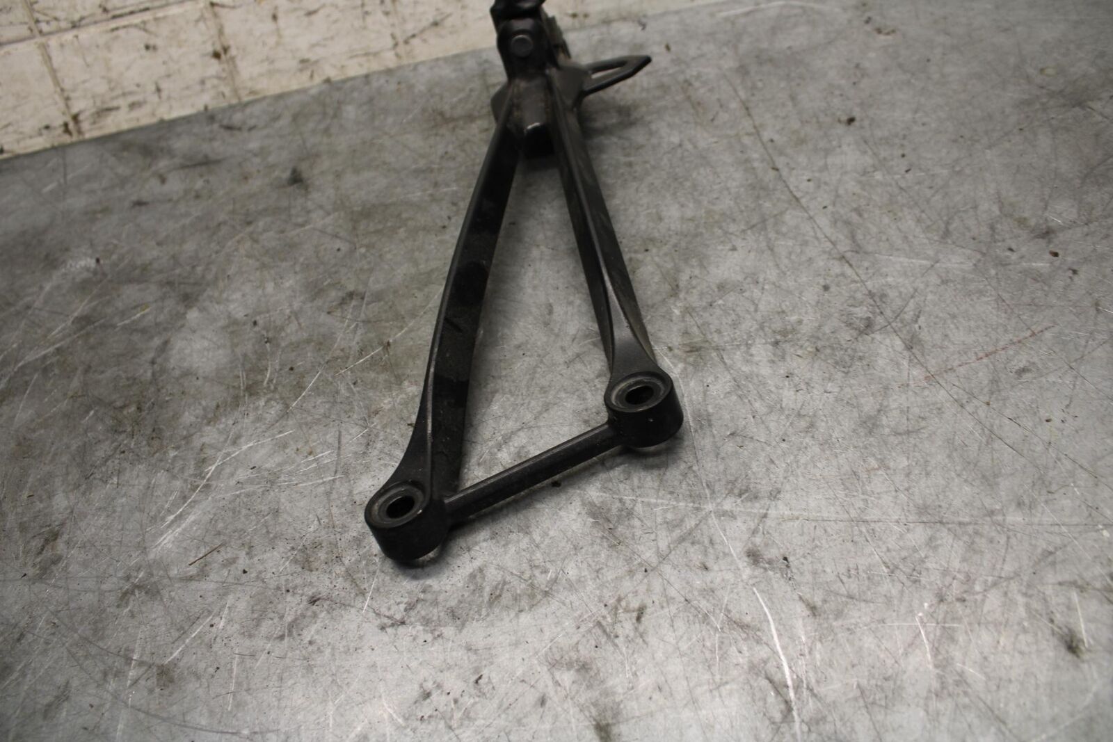 09-12 KAWASAKI NINJA ZX6R RIGHT REAR BACK PASSENGER PEG bb544