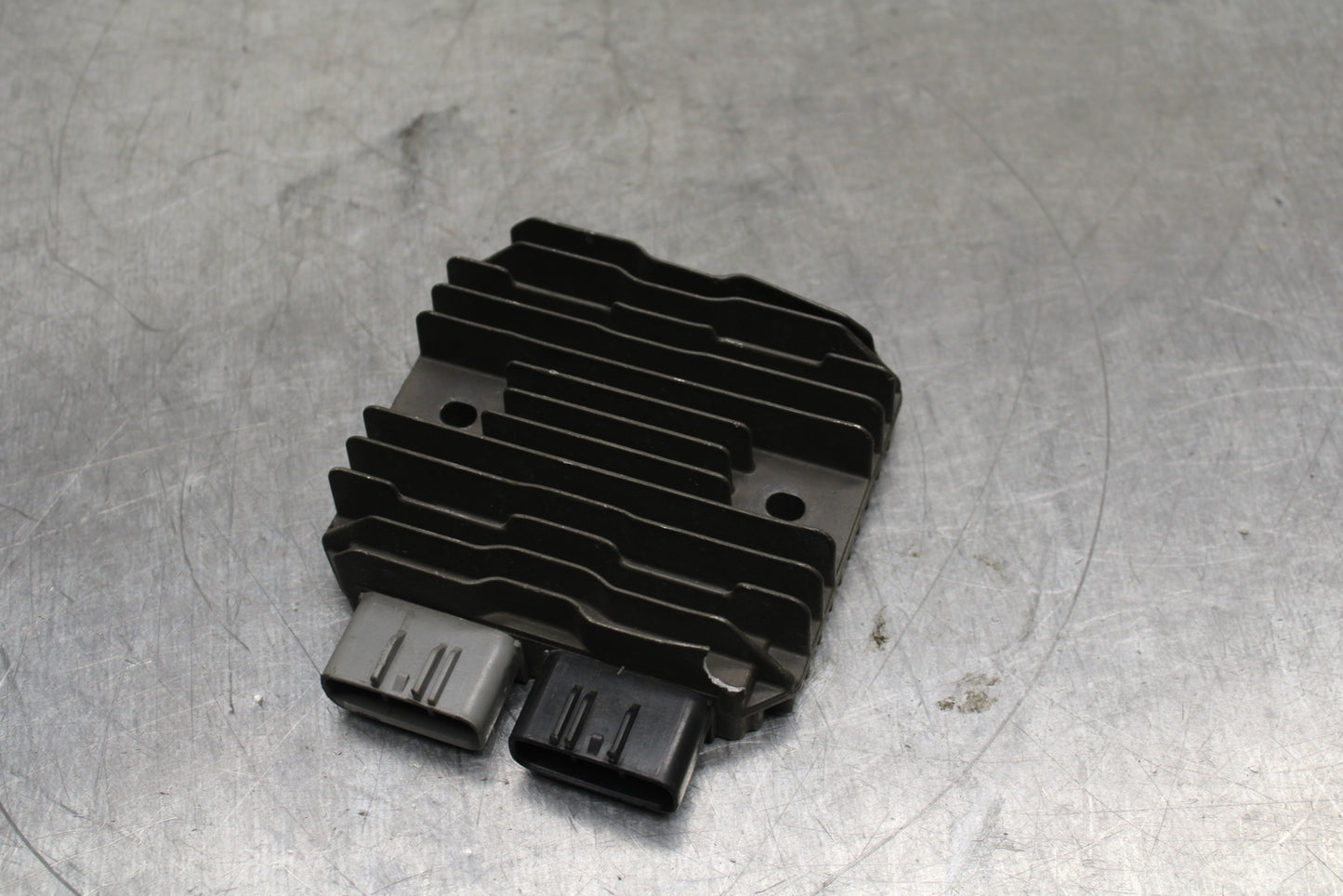 13-17 KAWASAKI NINJA ZX6R ZX636E RECTIFIER VOLTAGE REGULATOR BB735