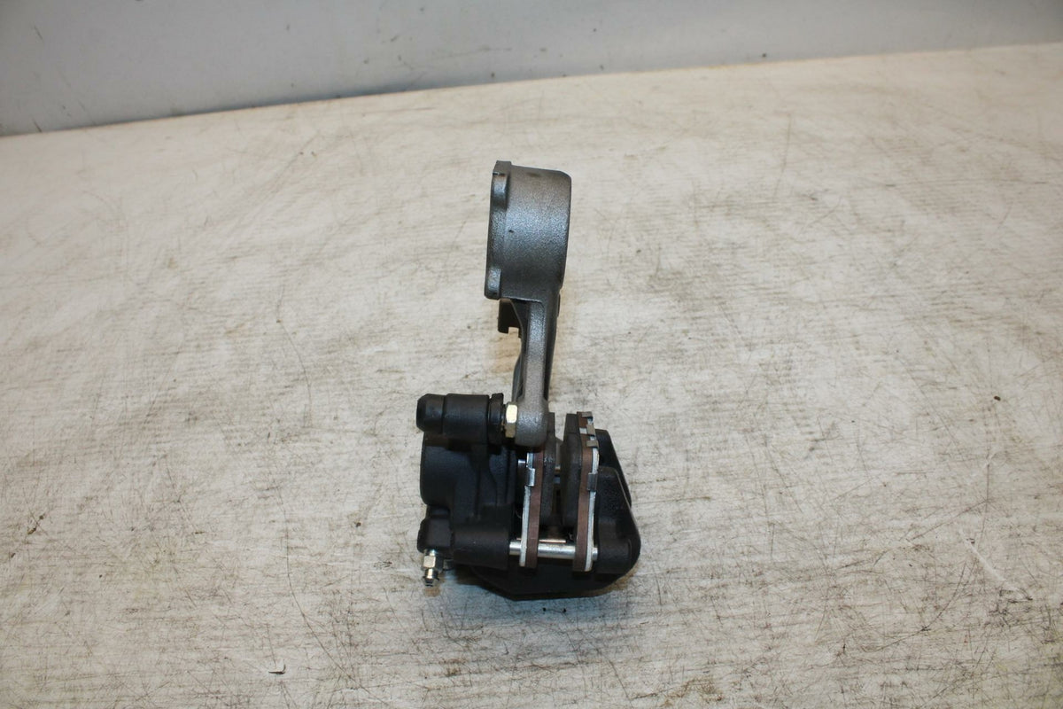 11-19 SUZUKI GSXR600 REAR BACK BRAKE CALIPER W MOUNT BRACKET BB371