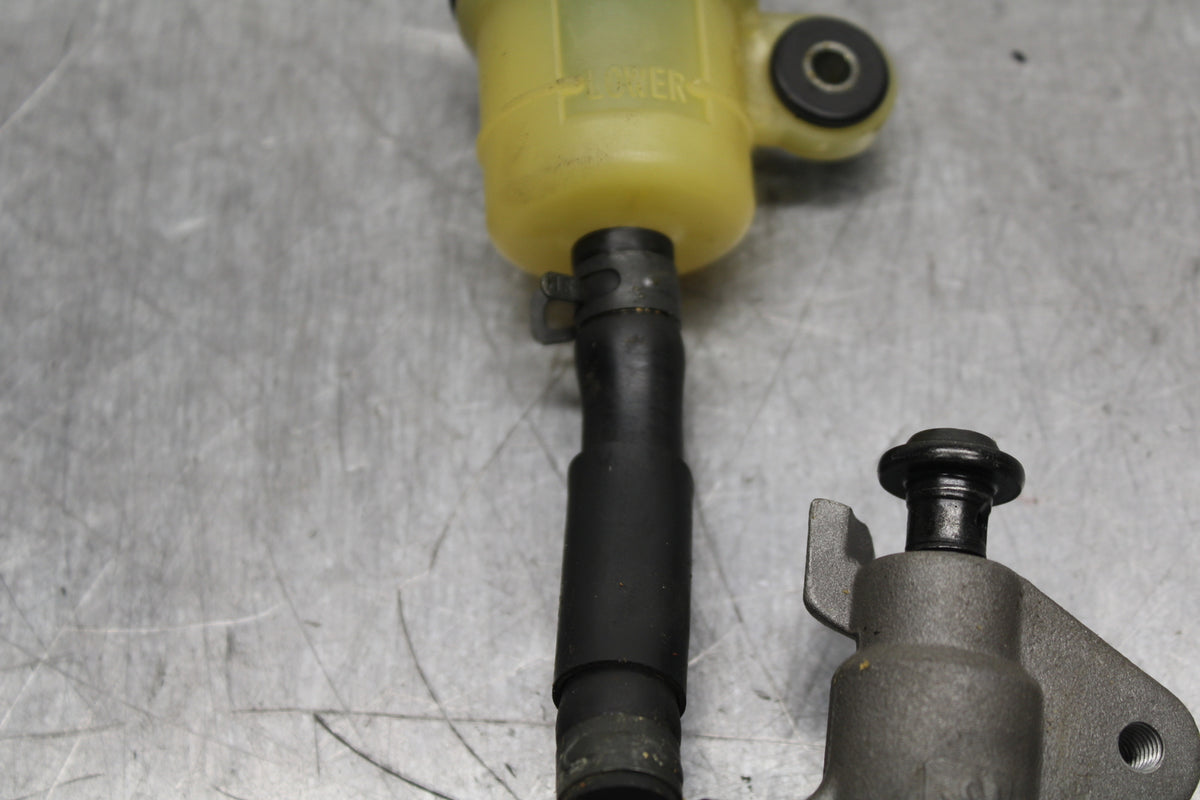 08-16 YAMAHA YZF R6 REAR BACK BRAKE MASTER CYLINDER W RESERVOIR BB127