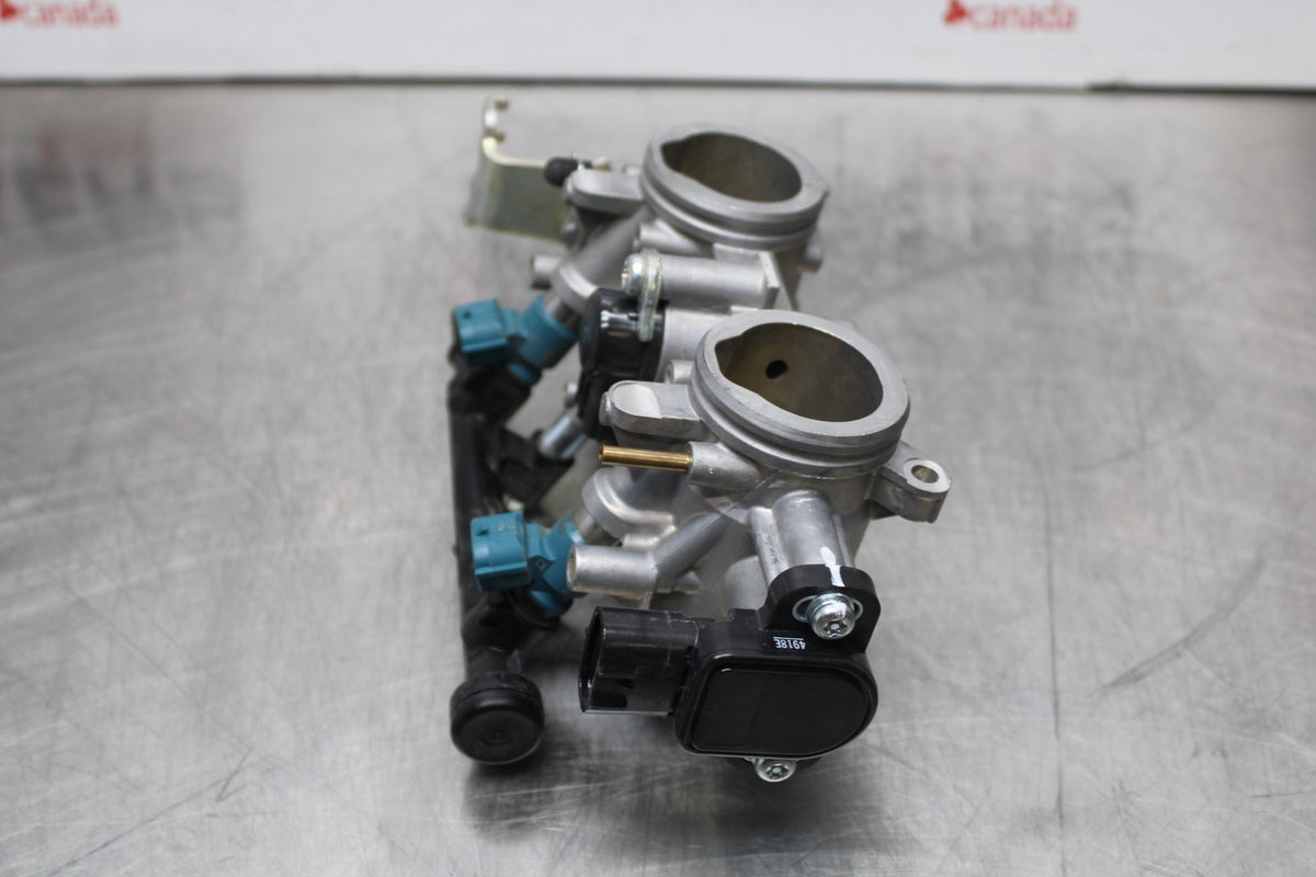 22-25 YAMAHA YZF R7 MAIN FUEL INJECTORS / THROTTLE BODIES  BB176