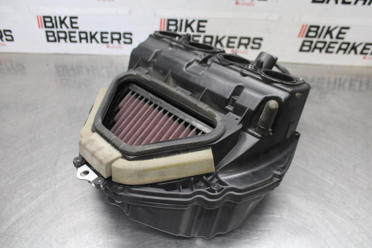 08-16 YAMAHA YZF R6 AIRBOX AIR INTAKE FILTER BOX BB929