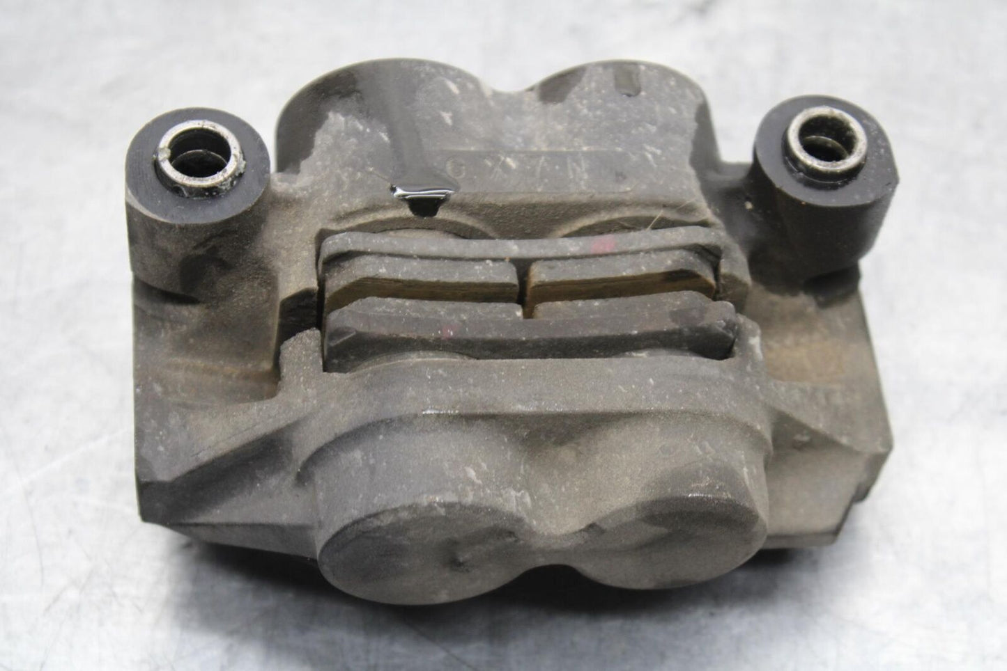 2006 Yamaha YZF R6 RIGHT LEFT FRONT BRAKE CALIPER SET PAIR CALIPERS BB560