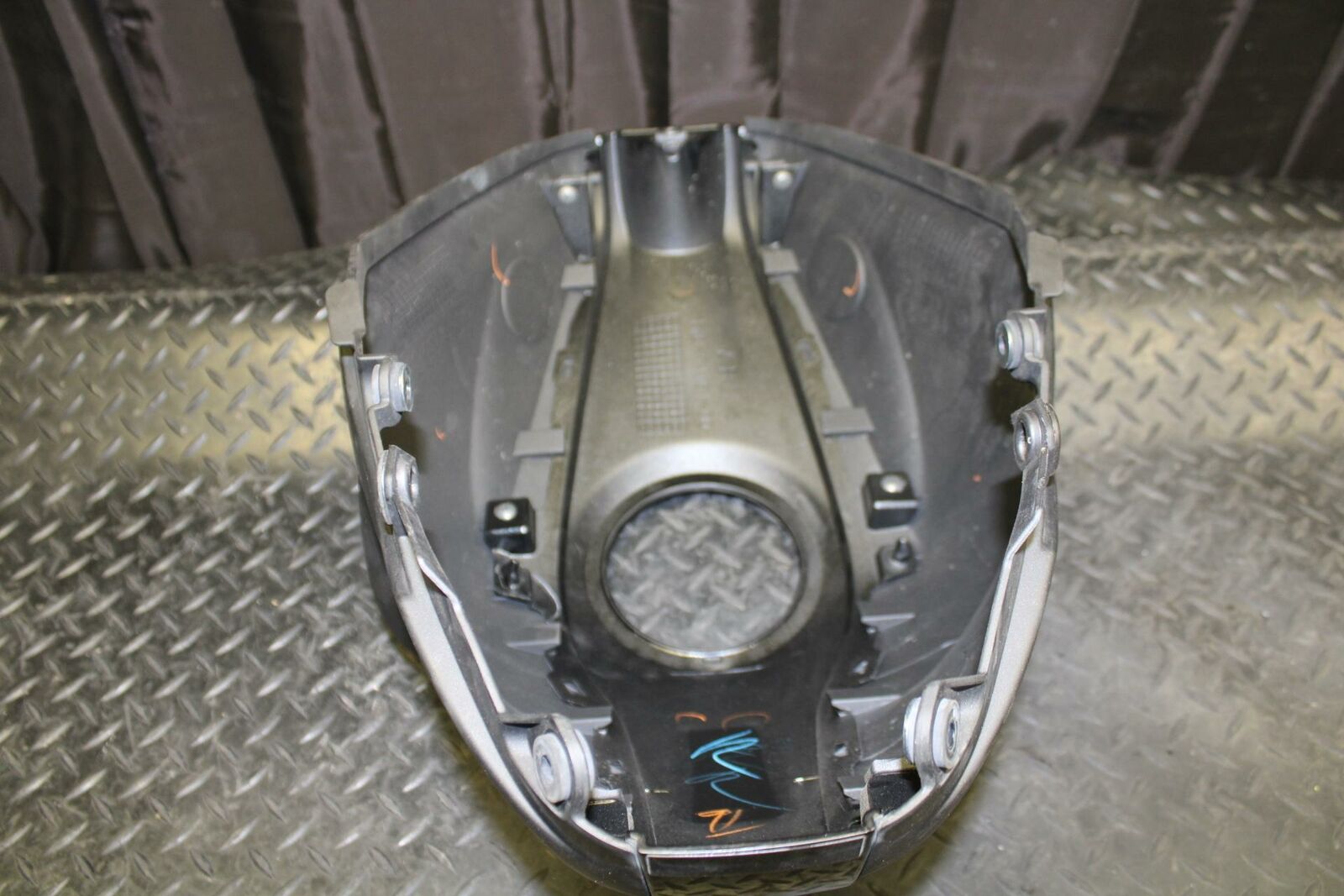 15-17 YAMAHA YZF R3 GAS TANK FUEL CELL COVER FAIRING COWL bb167