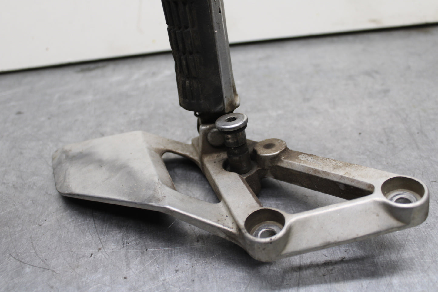 95-98 HONDA CBR600F3 LEFT REARSET REAR SET DRIVER FOOT PEG REST STOP BB122