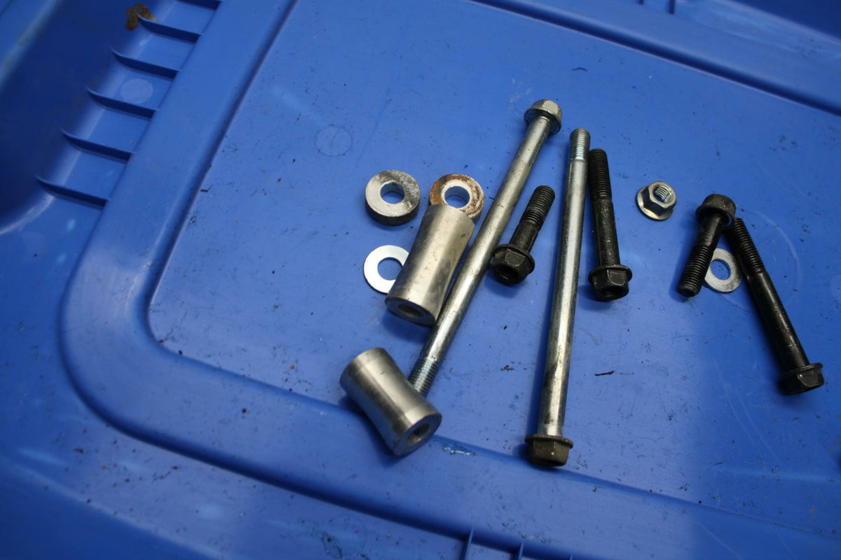 16-18 HONDA CBR500R ENGINE MOUNTING BOLTS HARDWARE MOTOR SCREWS BB345