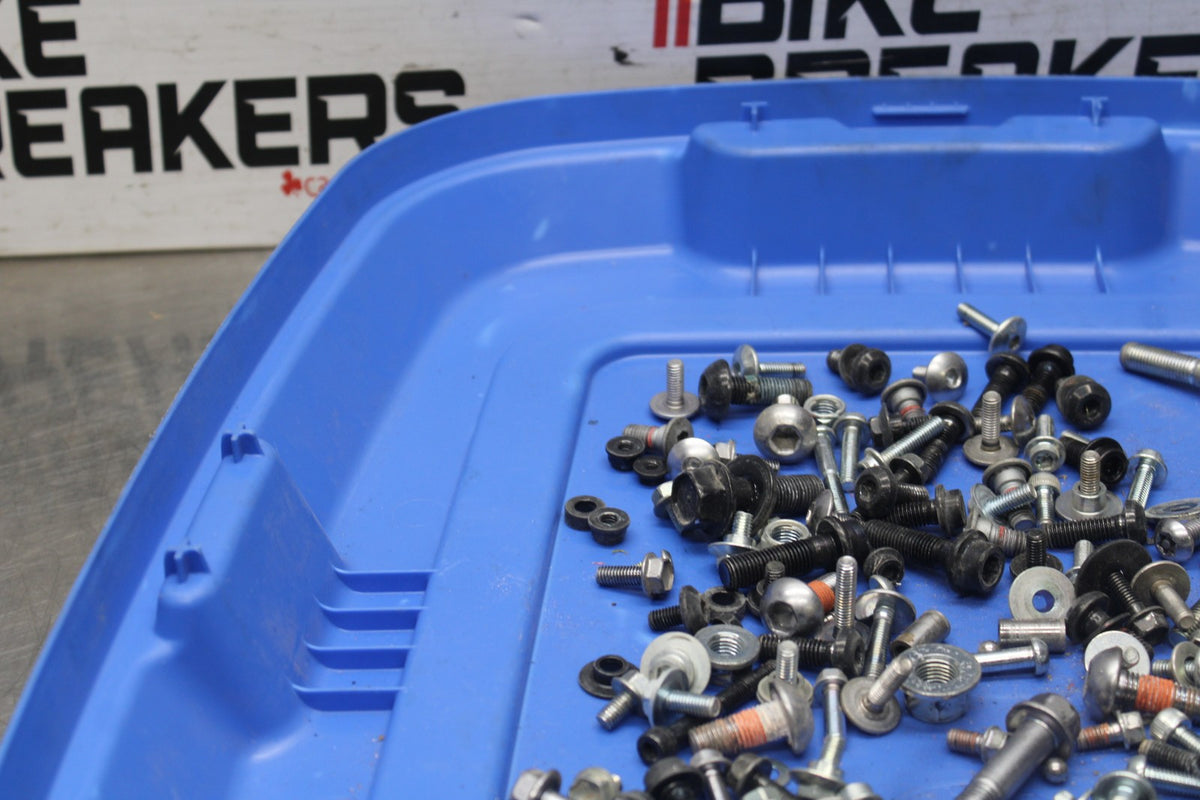 22-25 YAMAHA YZF R7 MOUNTING BOLTS HARDWARE SCREWS BB940