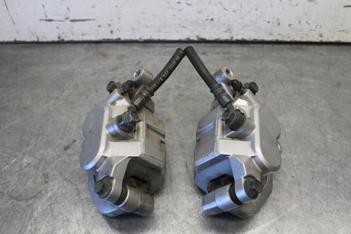 05-06 YAMAHA ROYAL STAR RIGHT LEFT FRONT BRAKE CALIPER SET PAIR CALIPERS BB697