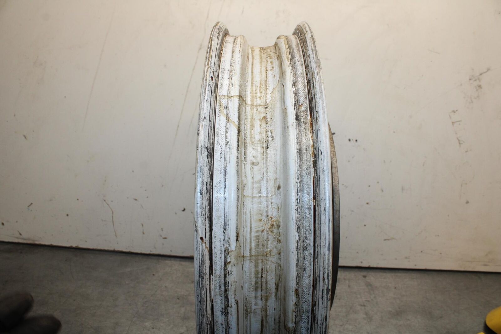 1988 Suzuki Katana 600 GSX600F REAR WHEEL RIM ROTOR BRAKE DISC BB94