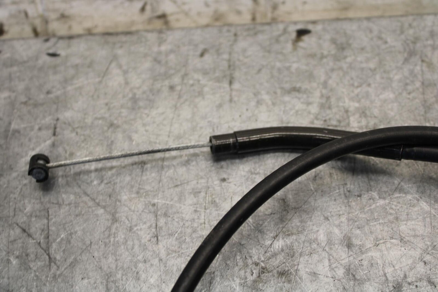 11-23 SUZUKI GSXR 750 CLUTCH CABLE LINE BB54