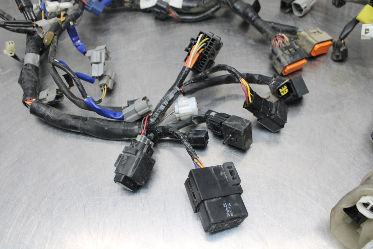 11-22 SUZUKI GSXR 600  MAIN ENGINE WIRING HARNESS MOTOR WIRE LOOM BB193