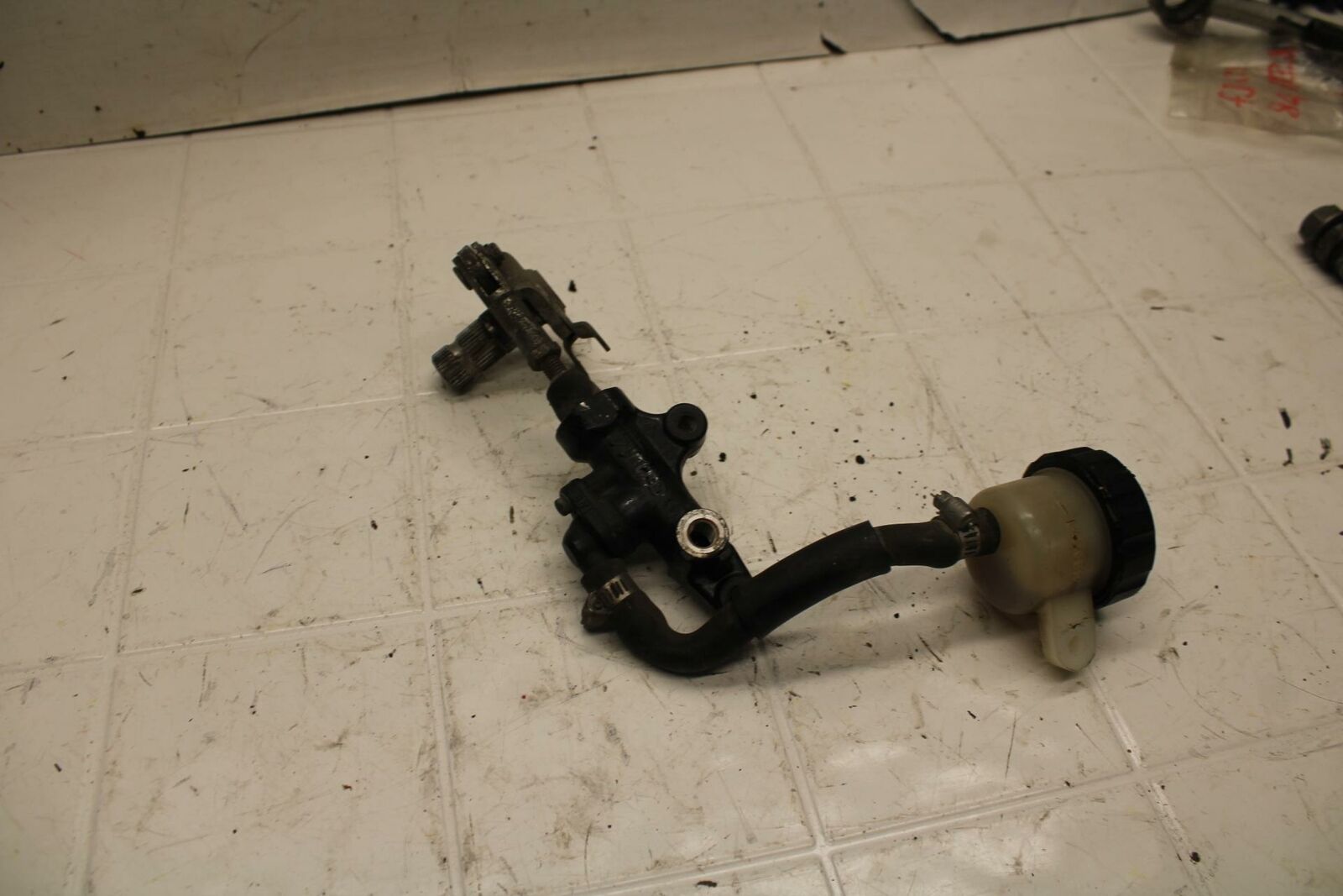 86-89 YAMAHA FJ1200 REAR BACK BRAKE MASTER CYLINDER W RESERVOIR BB11