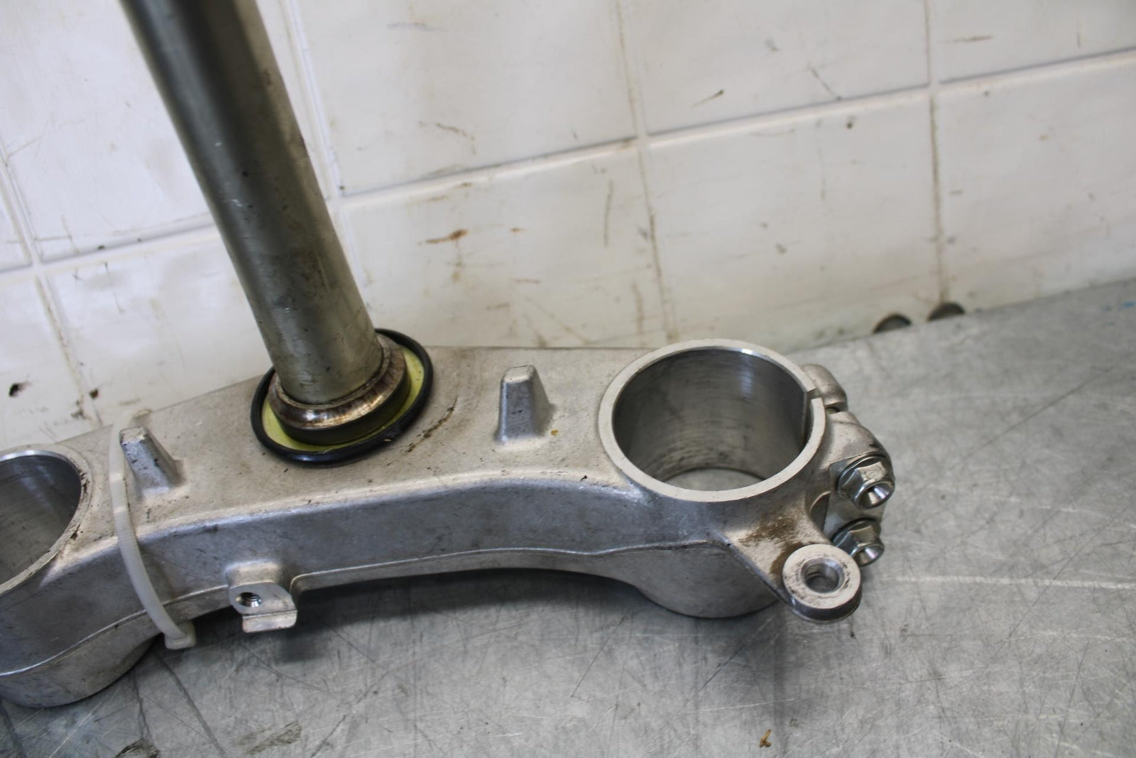 15-21 SUZUKI GSXR600 FRONT FORKS CLAMP LOWER TRIPLE TREE STEM BB437 #A