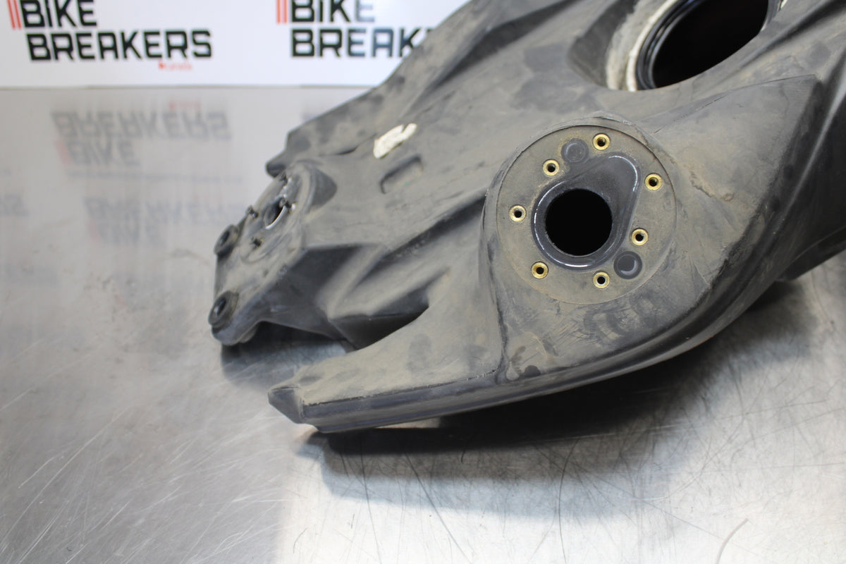 06-12 BMW F800ST GAS TANK FUEL CELL PETROL RESERVOIR BB144