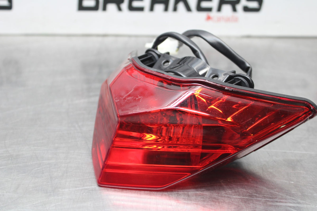 13-17 KAWASAKI NINJA 300 REAR TAIL TAILLIGHT BACK BRAKE LIGHT BB189