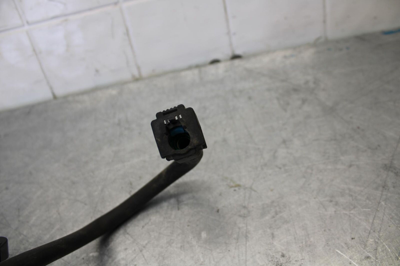 07-08 YAMAHA YZF R1 FUEL HOSE GAS LINE TUBE PIPE BB439