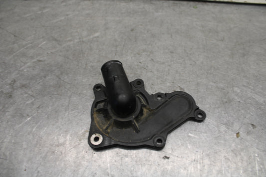 22-24 YAMAHA XSR900 ENGINE WATER COOLANT PUMP COVER BB683