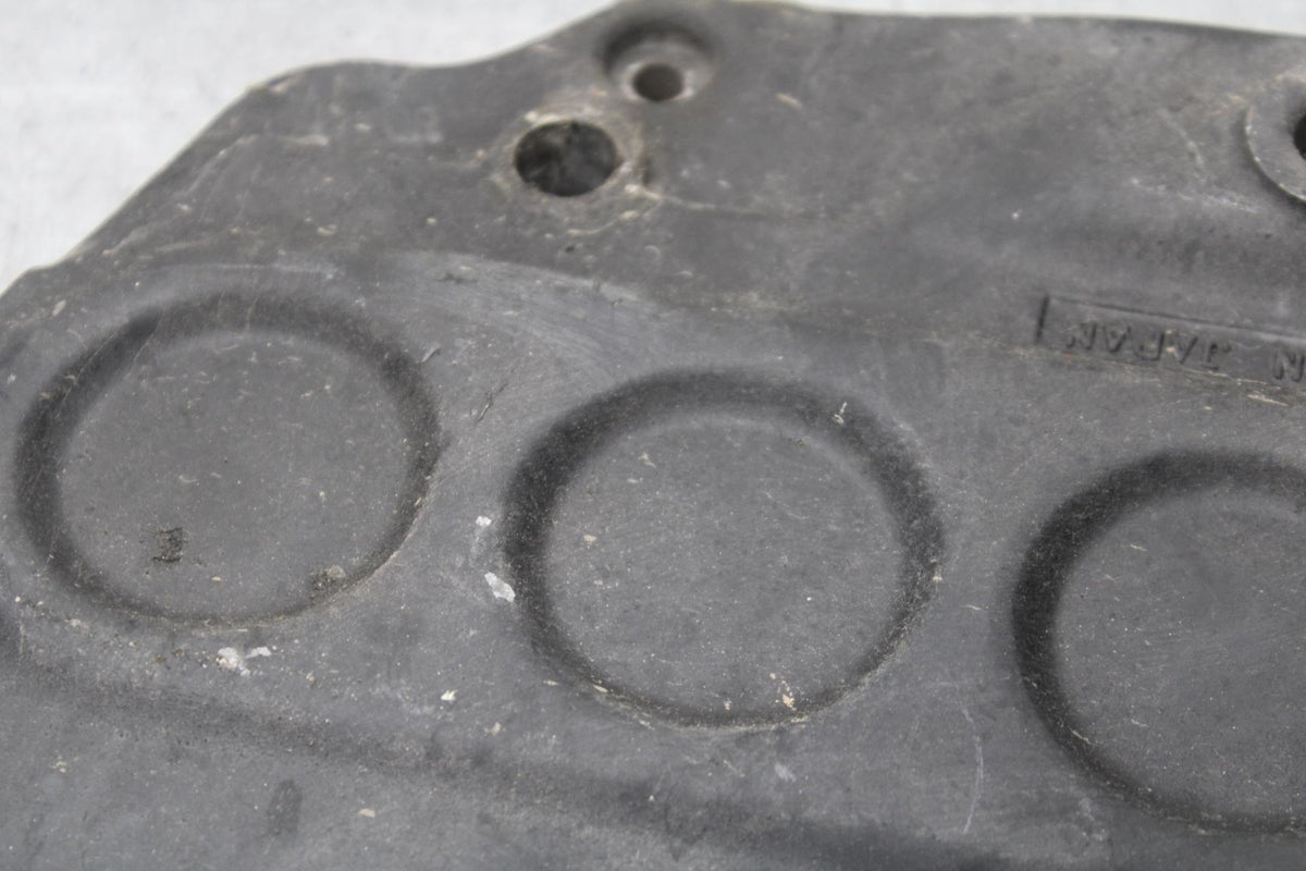 1988 Yamaha FZ600 ENGINE SPROCKET COVER BB601