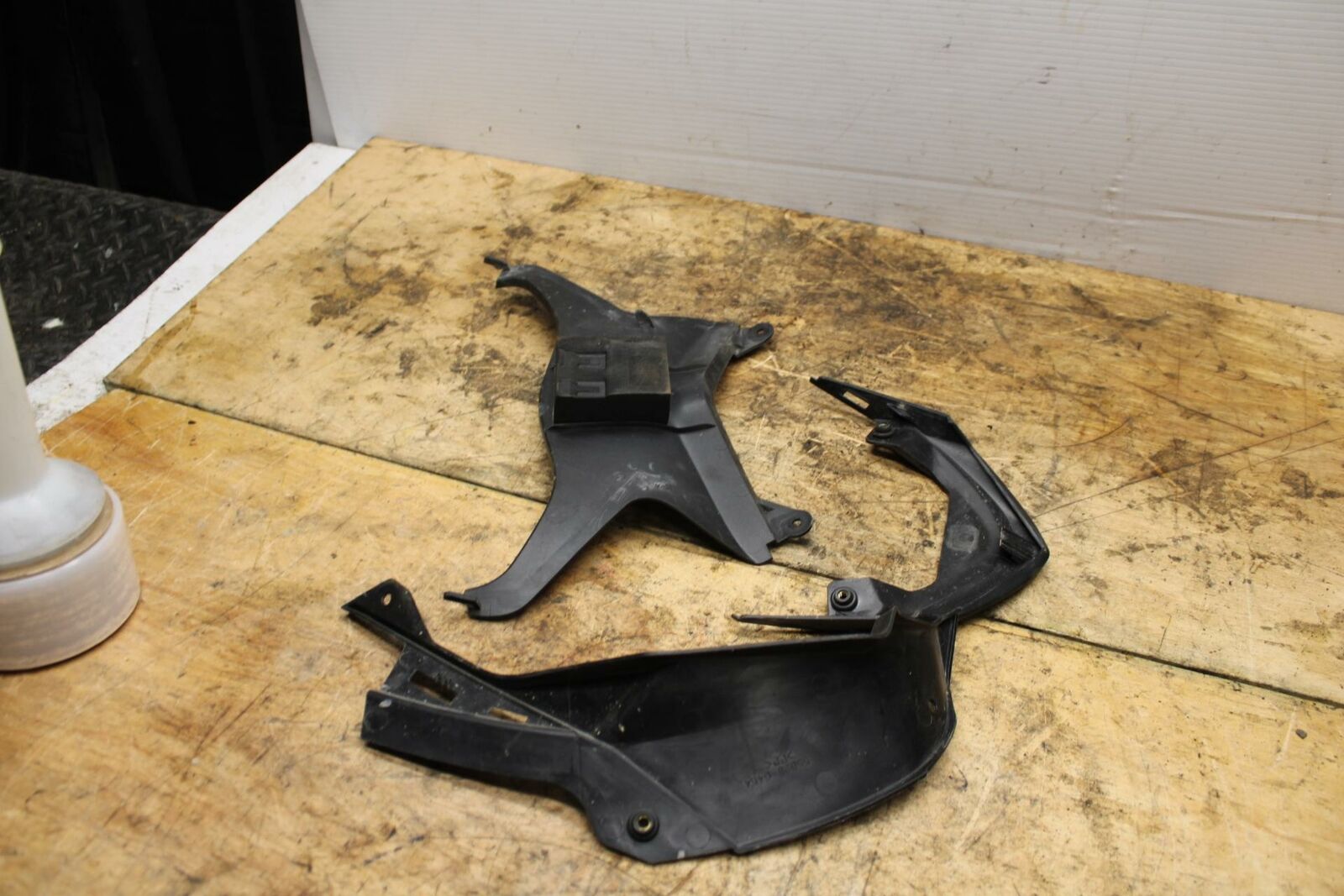 13-18 KAWASAKI NINJA ZX6R LEFT FRONT SIDE SEAT SADDLE PANEL TRIM FAIRING BB342