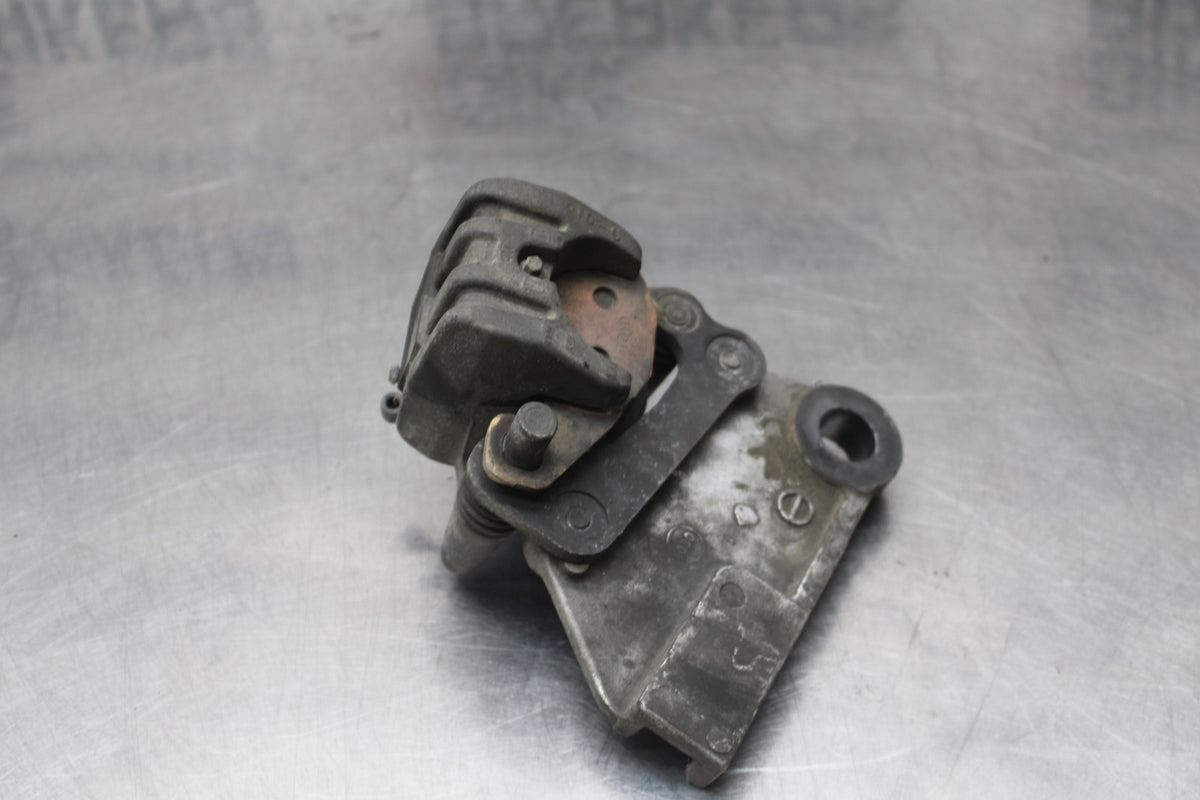 06 KAWASAKI Z750 REAR BACK BRAKE CALIPER W MOUNT BRACKET BB837