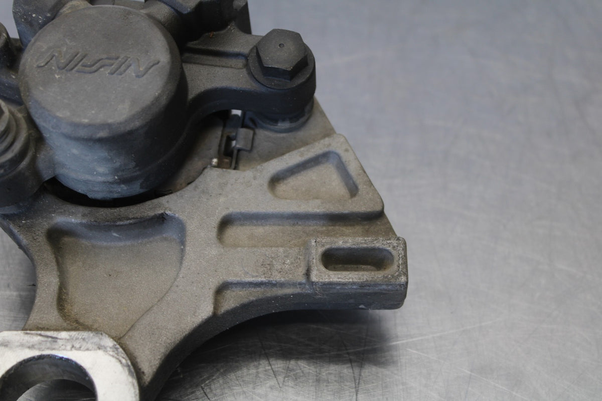 05 YAMAHA YZF R6 REAR BACK BRAKE CALIPER W MOUNT BRACKET BB894